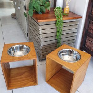 Raised Dog Bowls / Raised Dog Feeders